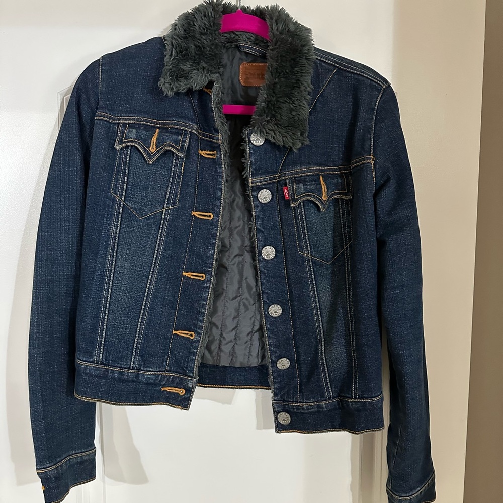 Levi's Gray Denim Jacket with Faux Fur Lining - Picture 1 of 2
